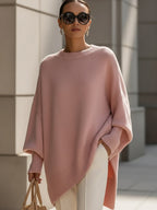 Suéter poncho oversize de punto Elena de Veyro Madrid, en color neutro, con textura suave y estilo cómodo para mujer.