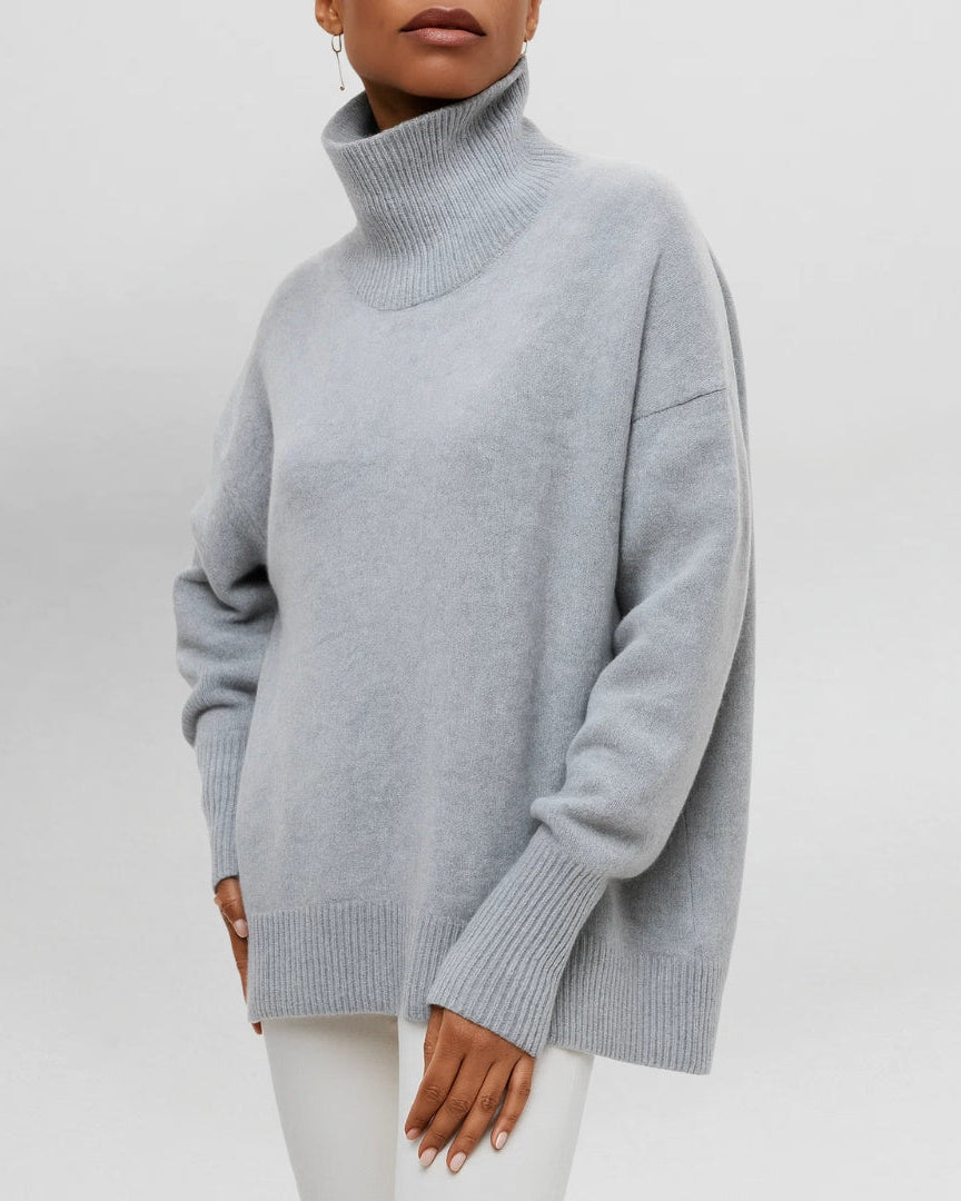 Suéter minimalista de cuello alto Veyro Madrid Andrea, tejido suave en color neutro, estilo elegante y moderno para mujer.