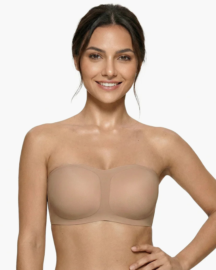 Sujetador invisible sin tirantes de pielmolde por Veyro Moda, mostrando su diseño sin costuras y acabado suave para ropa ajustada