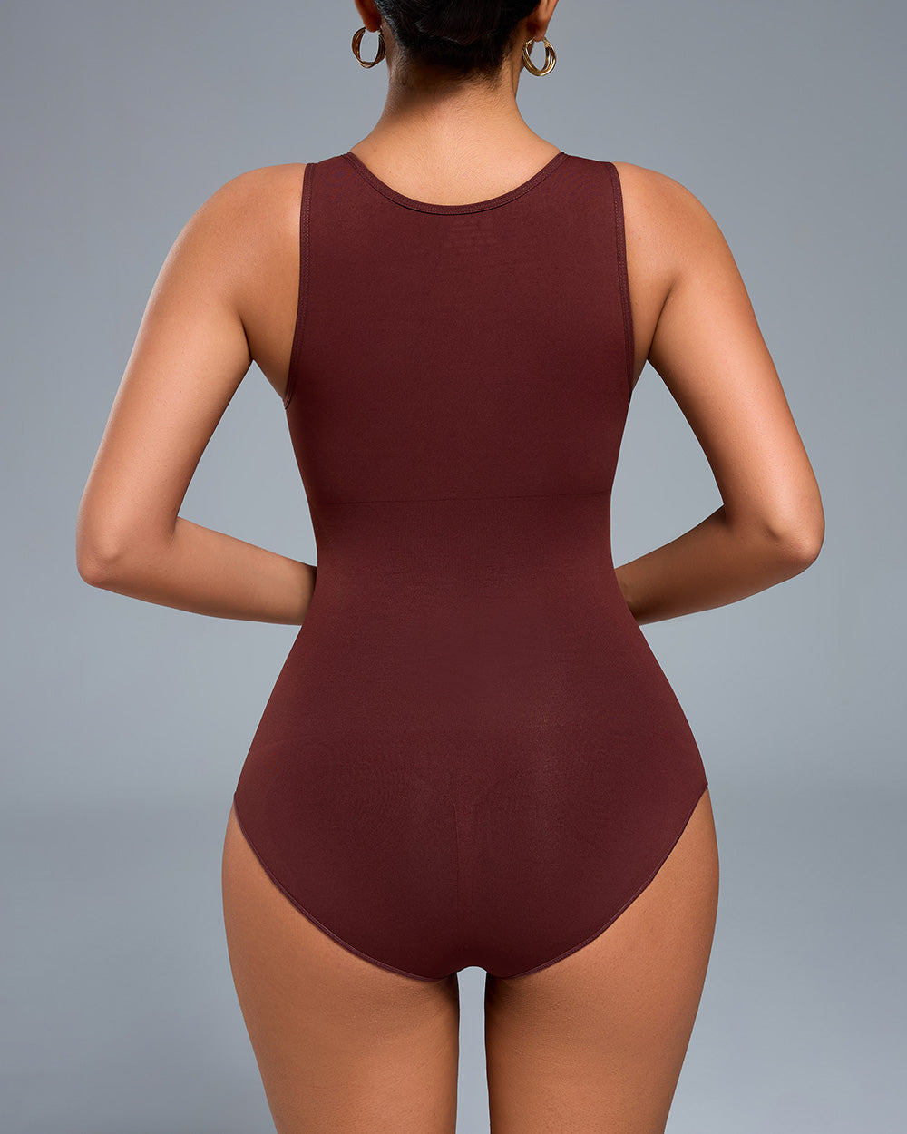 Body Moldeador de Cuello Alto con control firme para mayor confianza diaria.