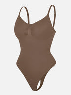 Body suit moldeador con espalda baja de Veyro Madrid, ajustado y cómodo, en color negro, mostrado en primer plano en la imagen.