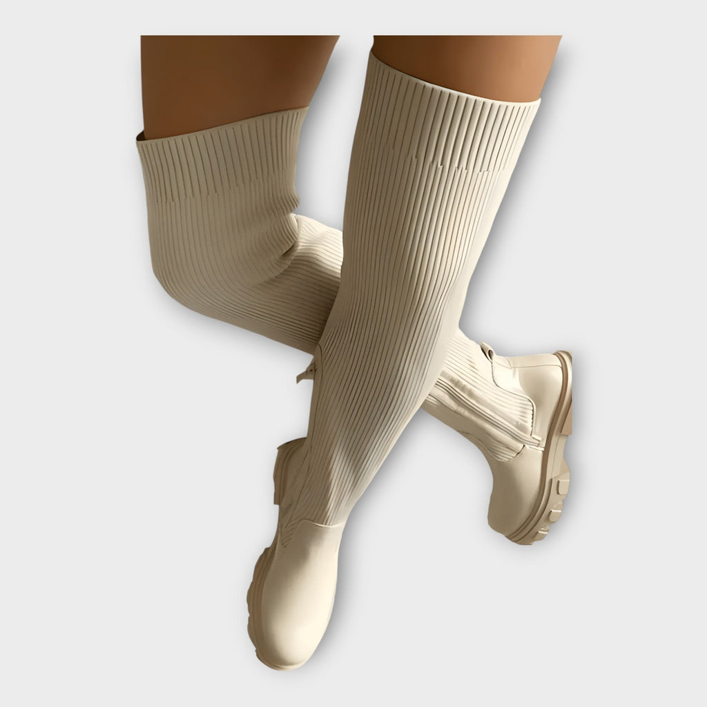 María  Botas Modernas Con Diseño Minimalista
