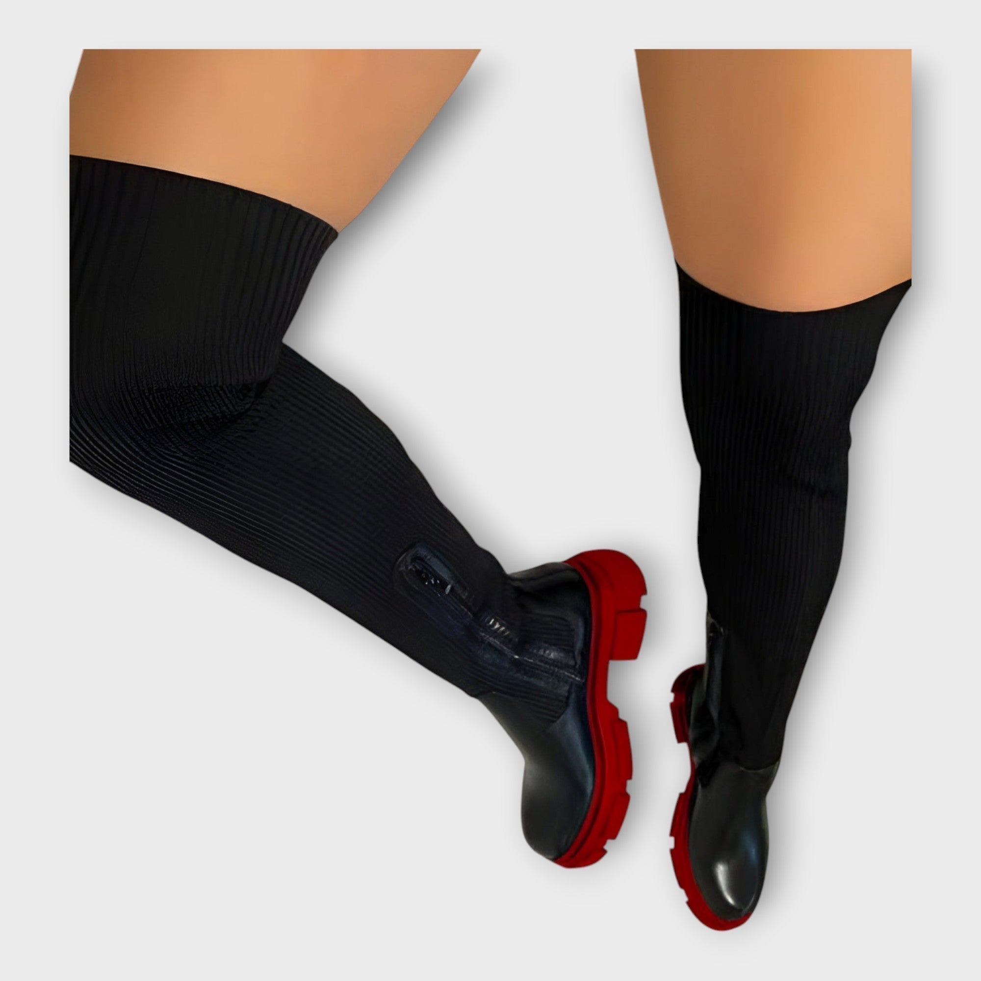 María  Botas Modernas Con Diseño Minimalista