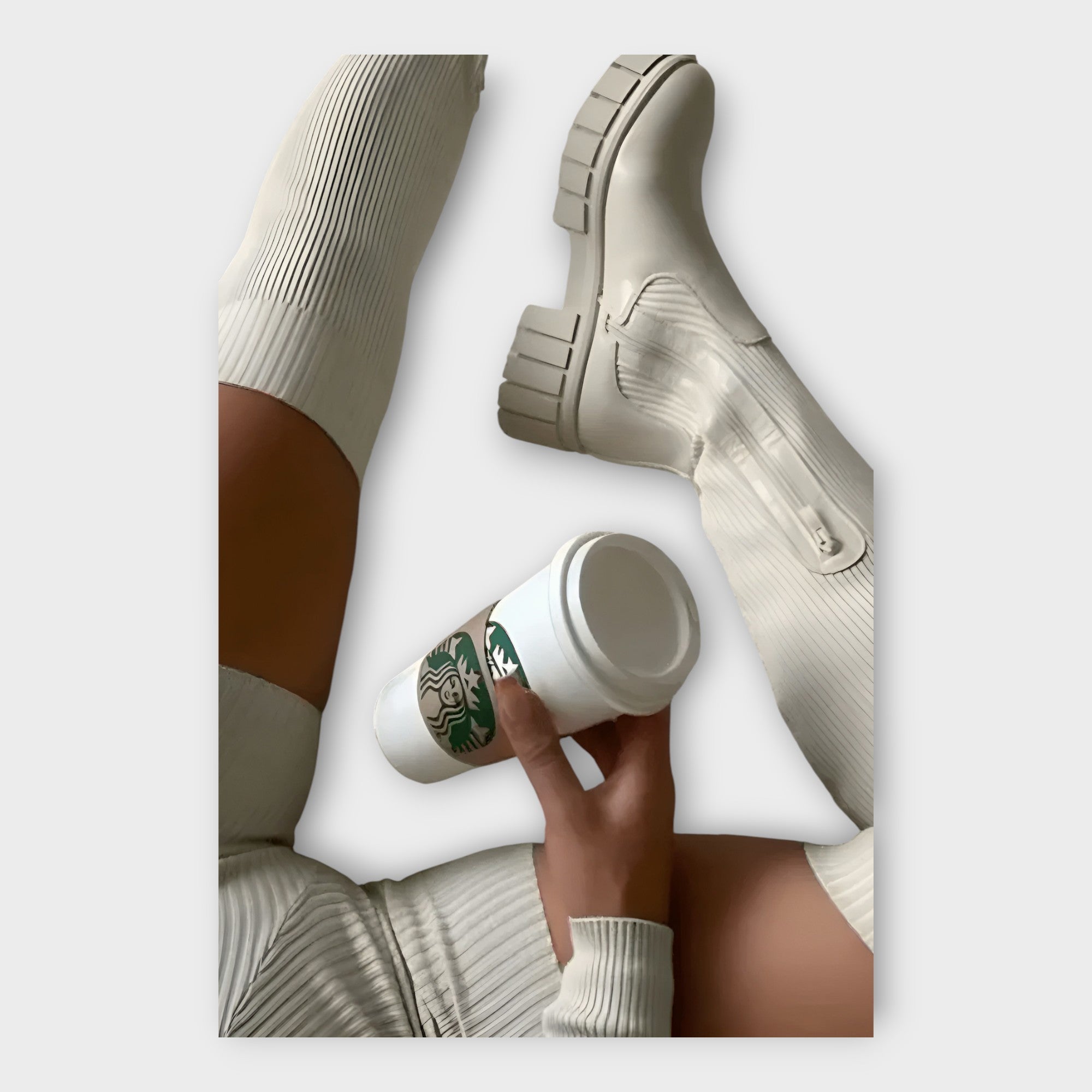 María  Botas Modernas Con Diseño Minimalista
