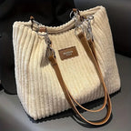 Bolso de pana Veyro Madrid con asas dobles, estilo elegante y práctico, en color marrón con detalles de pana.