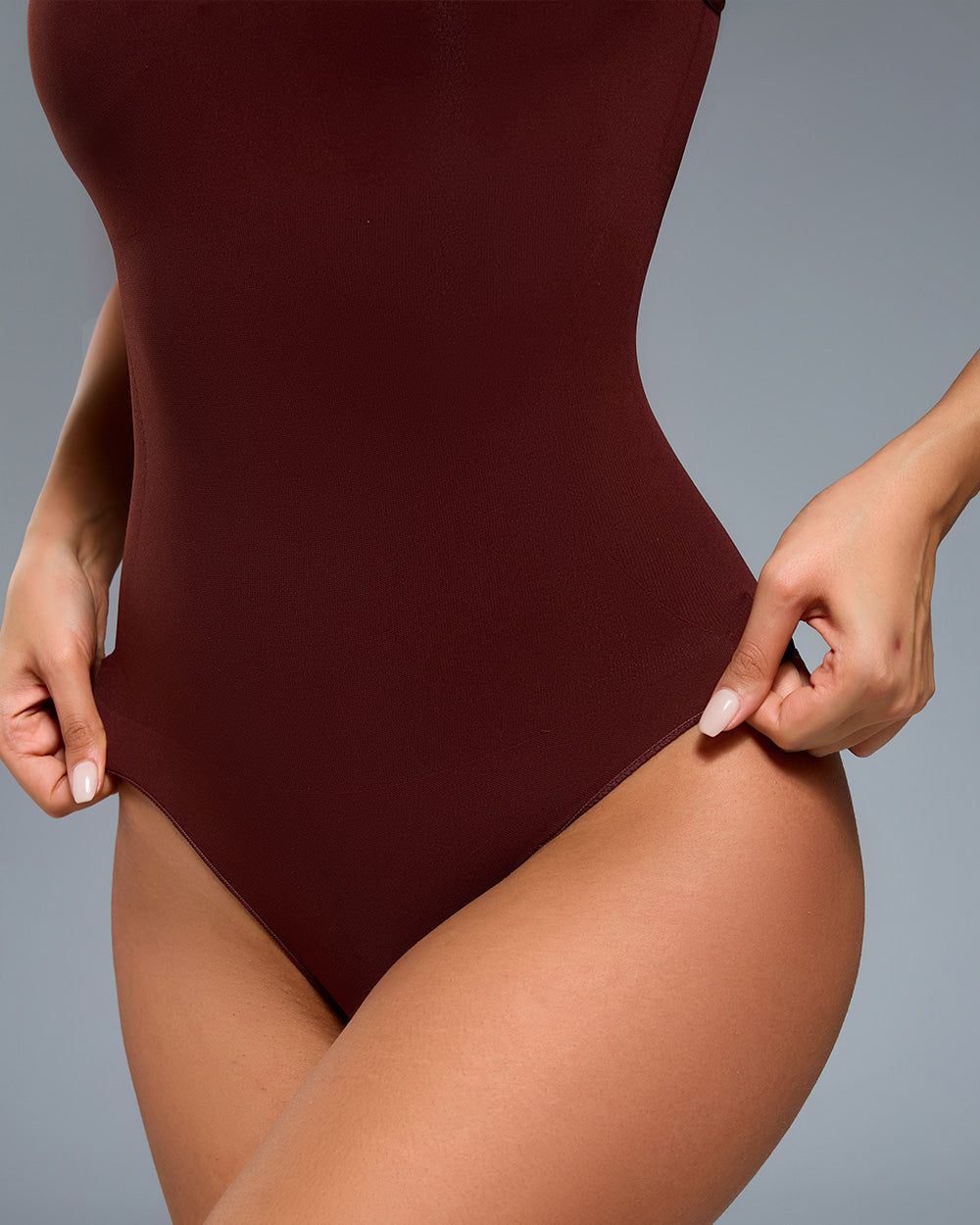 Body Moldeador de Cuello Alto con control firme para mayor confianza diaria.