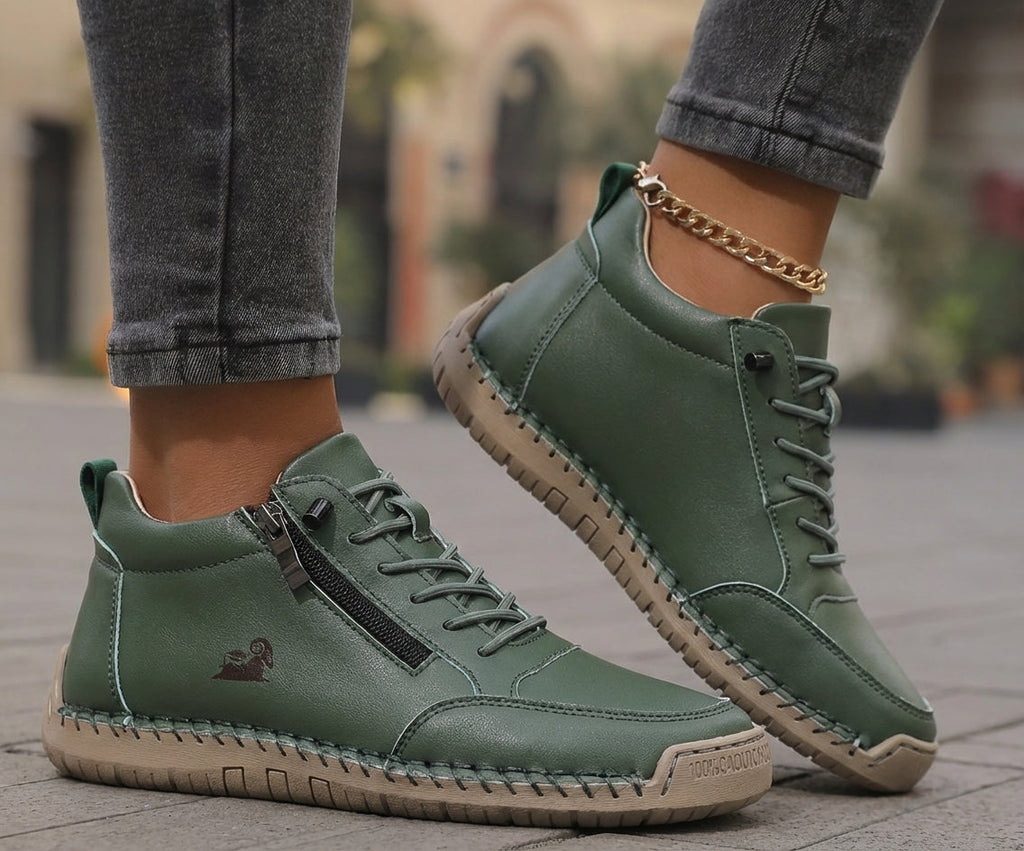 Zapatillas ortopédicas Mila Veyro Madrid con cremallera en color banana, diseño cómodo y ajustable para el bienestar del pie.